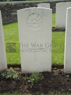 BROWN'S ROAD MILITARY CEMETERY, FESTUBERT - SMITH, FREDERICK RIDGWAY